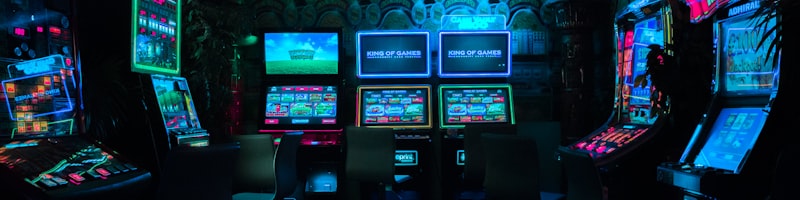 英雄联盟亚洲冠军赛决赛现场直播画面 - 双方选手激烈团战